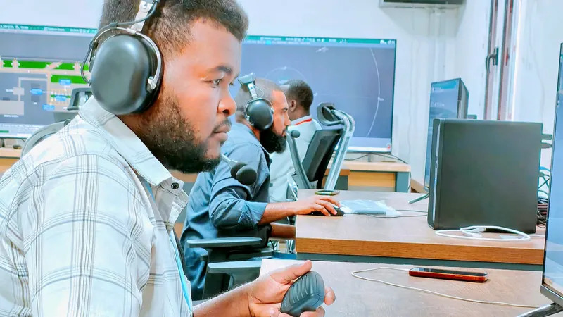 برامج علوم الطيران