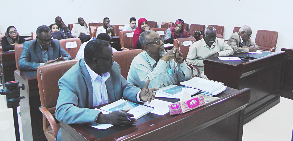 مقتطفات من جلسات مناقشة بحوث التخرج للدفعة الثانية بكالوريوس العلوم في إدارة الحركة الجوية و بكالوريوس العلوم في إدارة ا
